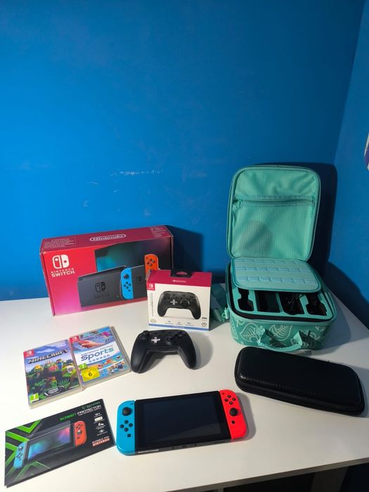 Nintendo switch + extras