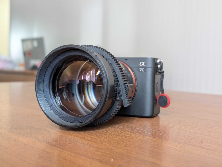 FULL FRAME Камера sony A7C + kit 28-60мм + samyang 85мм f1.4 + rig + 2 акамулятори + перехідник на canon EF