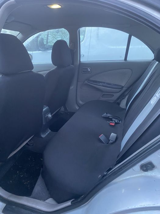 Nissan almera n16 1.5i sedan 2001