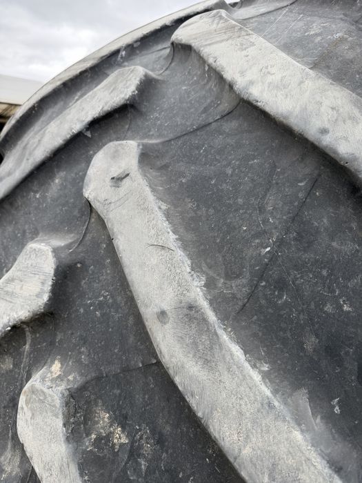 Spszedam opony 900/60R42