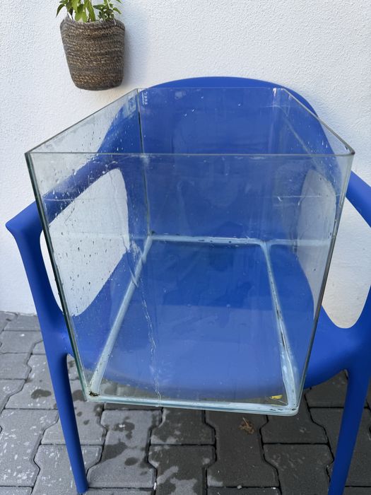 Aquário simples de vidro - usado
