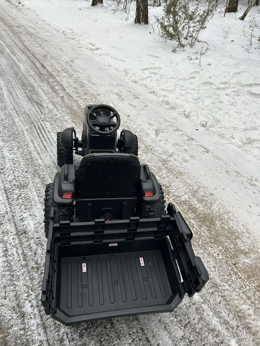 Traktor elektryczny 12V z przyczepą pilot EVA