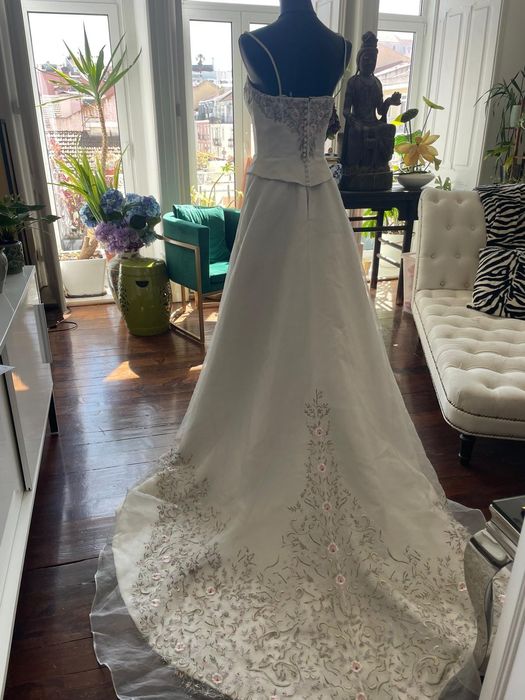 Vestido de noiva novo