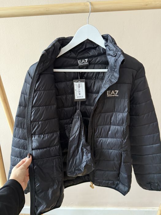 Куртка жіноча Emporio Armani M, L, XL