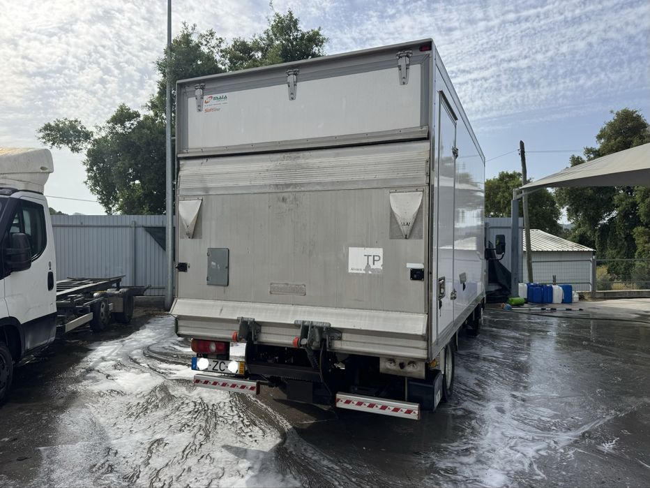 Mitsubishi canter fuso