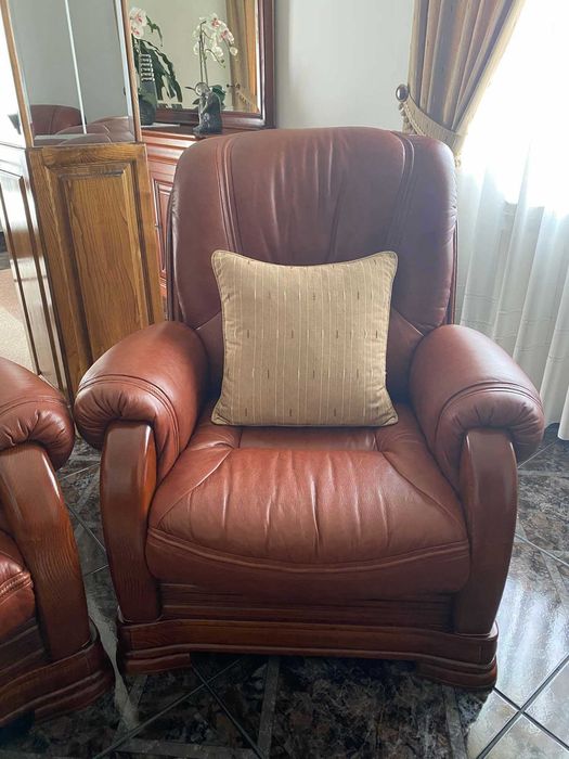 Conjunto de sofás Vintage em pele e madeira