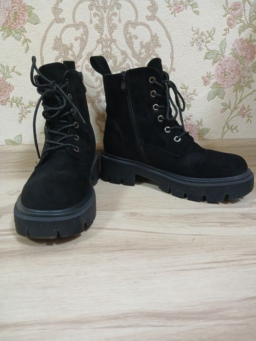 Ботинки зима 37разм