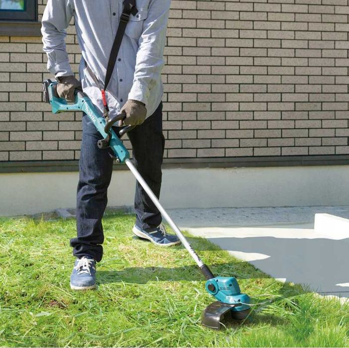 MAKITA DUR193Z 18V Podkaszarka Aku + Kosa 144 cm + Pas – Zestaw