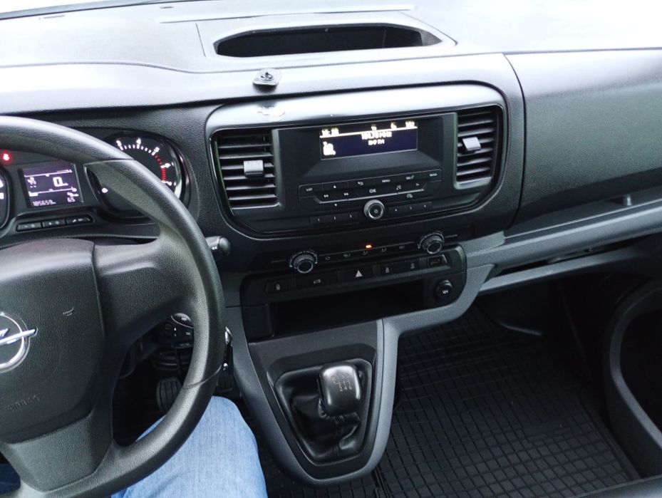 Opel Vivaro Peugeot Toyota 2.0 CDTI 140 koni