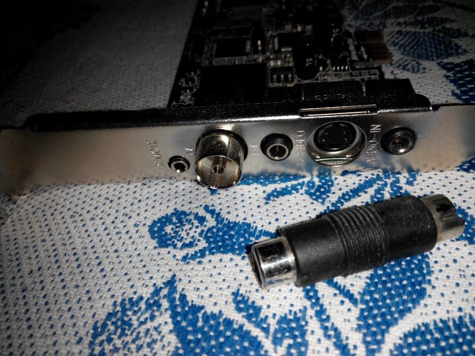 Гібридний TV- и FM-тюнер AVerTV Hybrid Speedy PCI-E h788-c