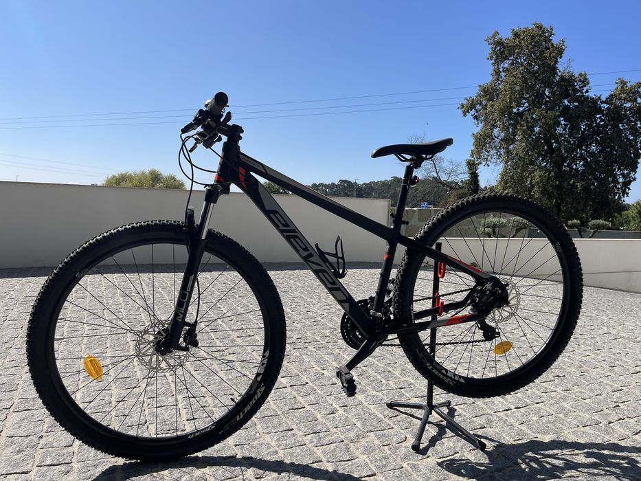 Bicicleta BTT Nova impecavel