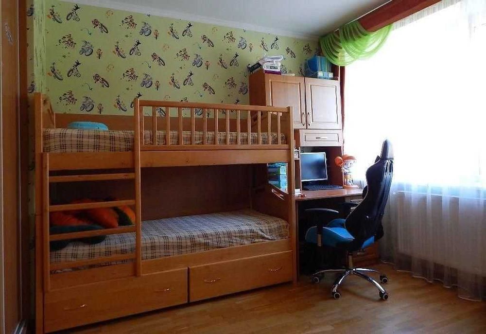 Продаж 3 кім квартири 118 м2, 2/6 пов. Ремонт. 2 санвузли. Центр, вул. Української Повстанської Армії №3598