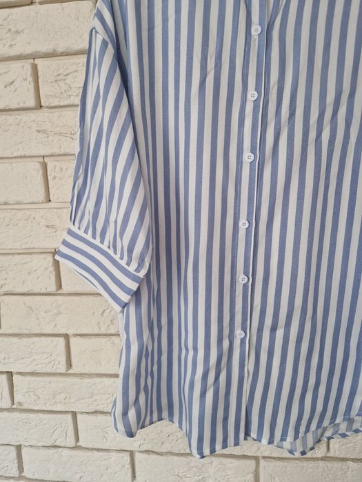 Biało-niebieska koszula w paski 100% viscose ozmiar XL 42 luźniejszy