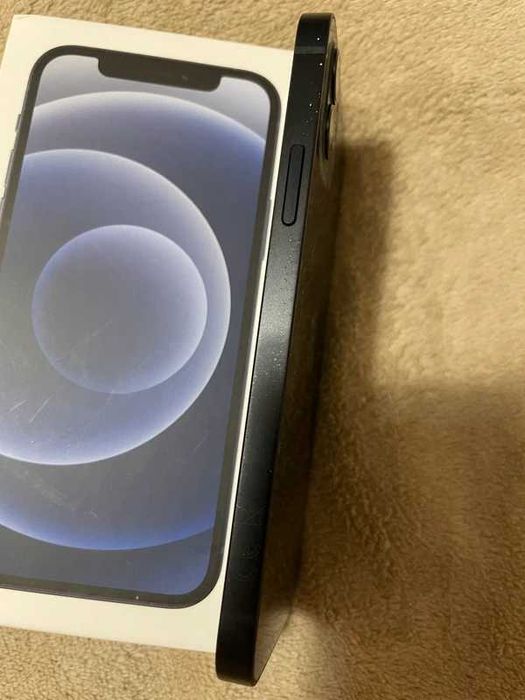 iPhone 12 64GB dobry stan