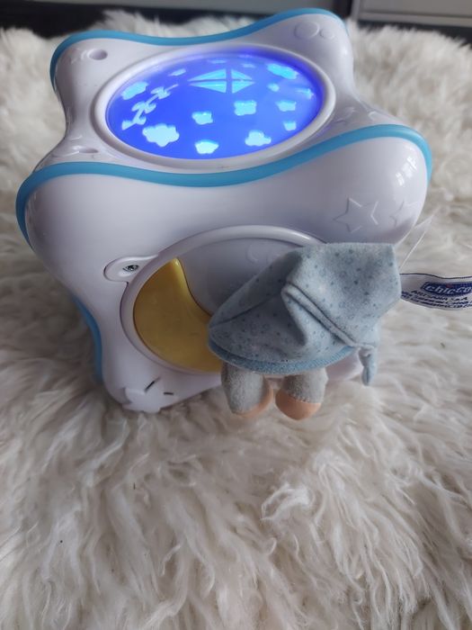 Tęczowa kostka projektor Chicco