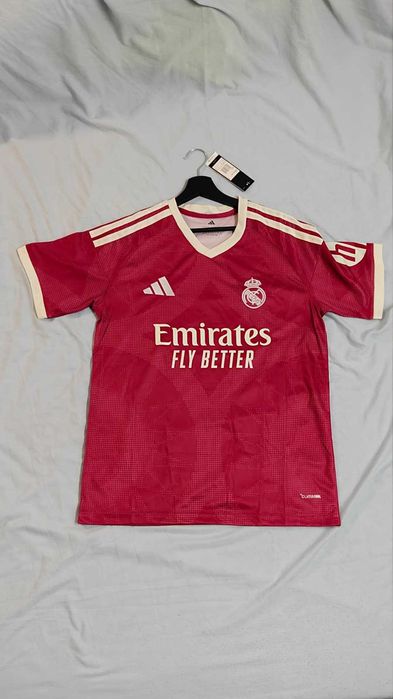 Camisola real Madrid temporada 2026/27
