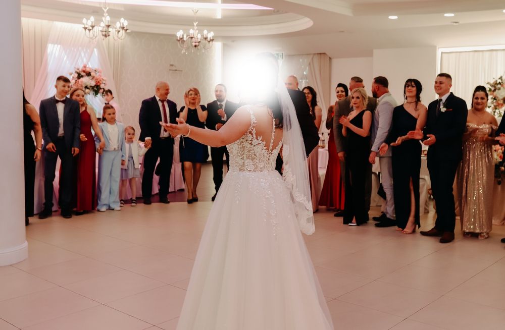 Suknia ślubna Chassmi M 38/ L 40 + welon gratis