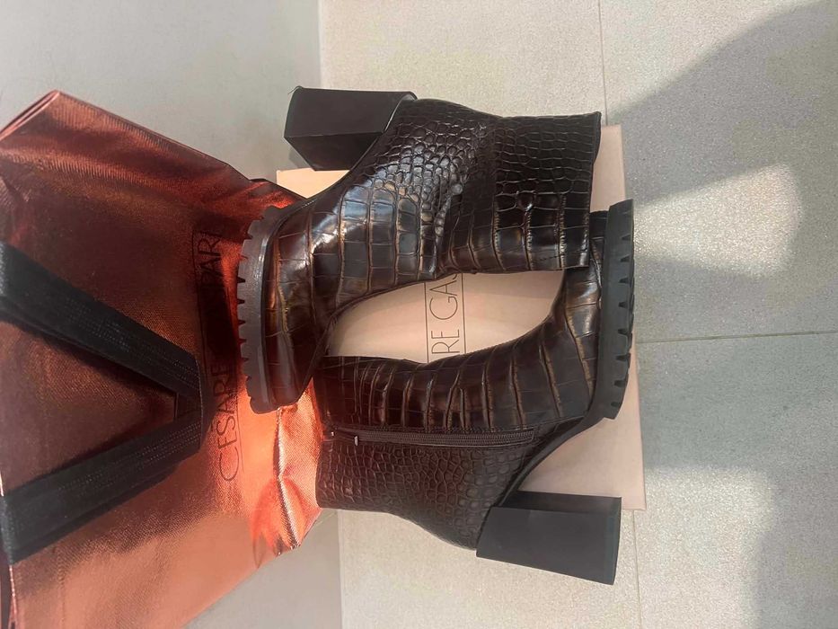 Buty Botki Sztybety na platformie Cesare Gaspari | 38 EU