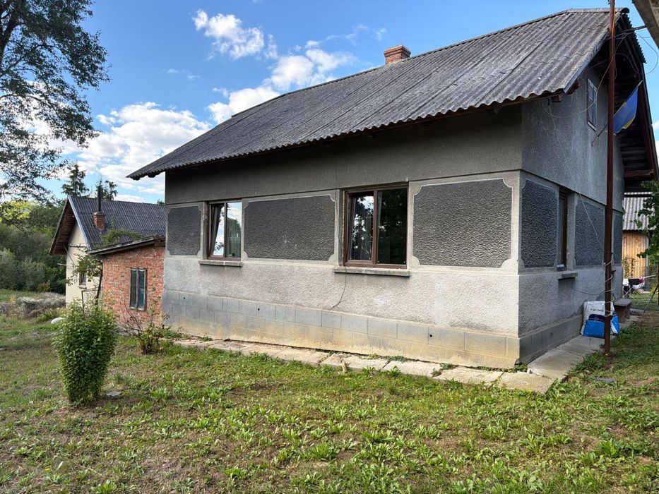 Цегляний будинок неподалік Стрия (15км). Зі всіма вигодами!