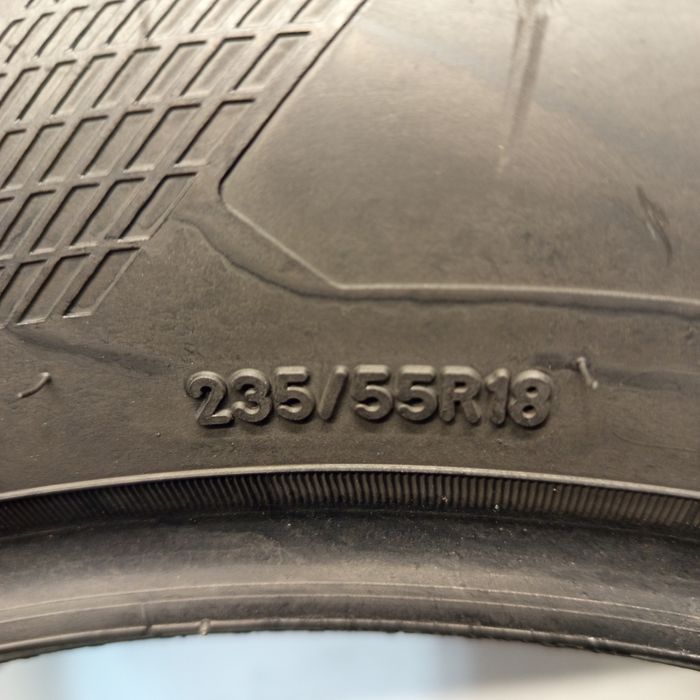 235/55R18 Goodyear Eagle