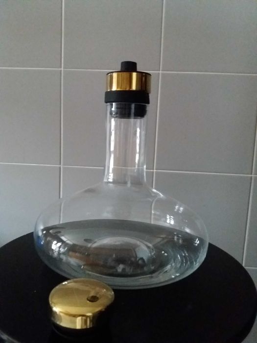 Decanter design by  NORM _novo (Prémio IF e prémio Good Design)