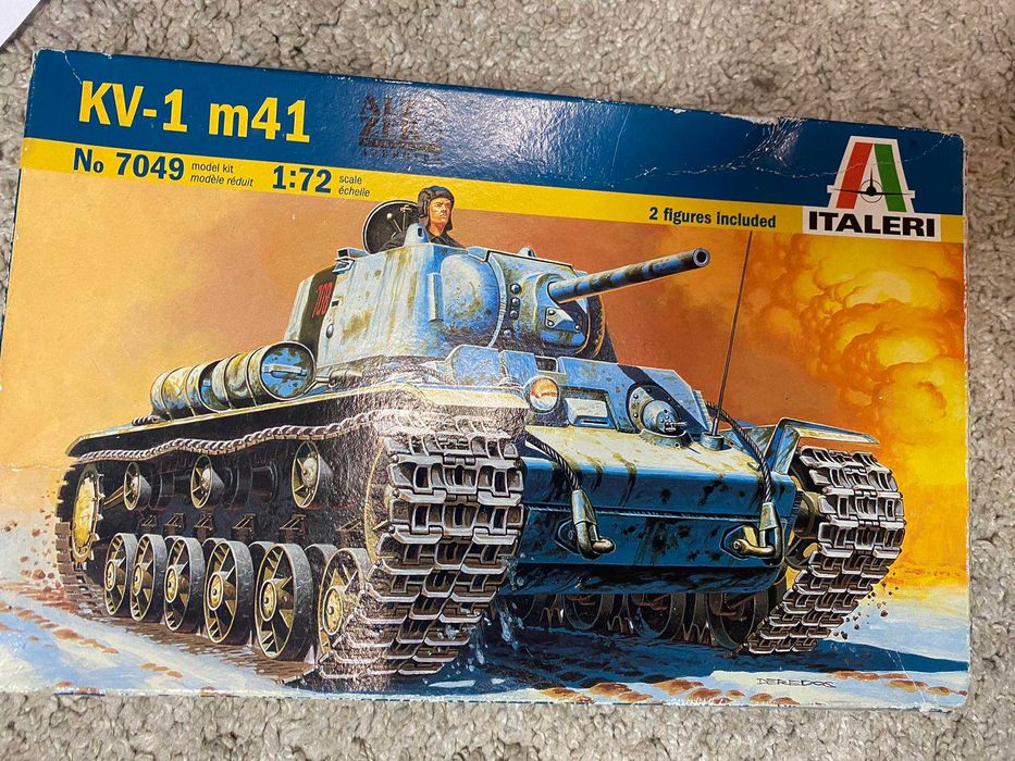 Italeri 7049 KV-1 m41