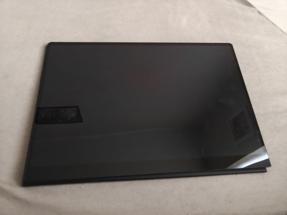 Monitor przenośny Oled 16 cali 2880x1800