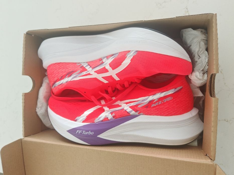 ASICS Magic Speed 4439643763743795206