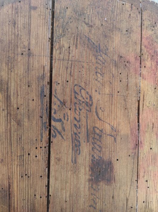 Stara beczka drewniana do ogrodu