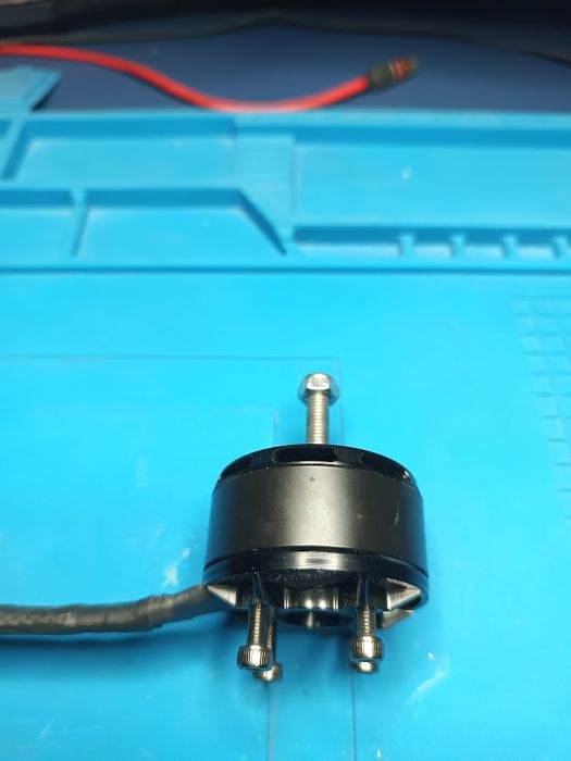 Двигуни для фпв 4214 650кв