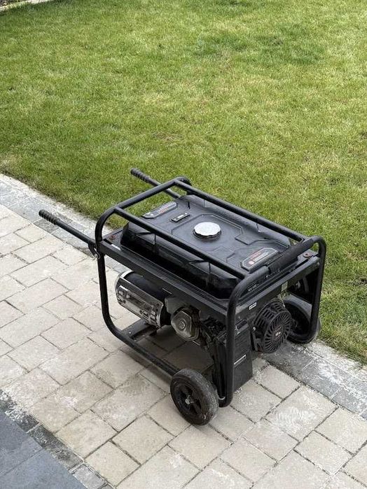 Генератор бензиновий Dnipro-M GX-50E (8 мото годин)