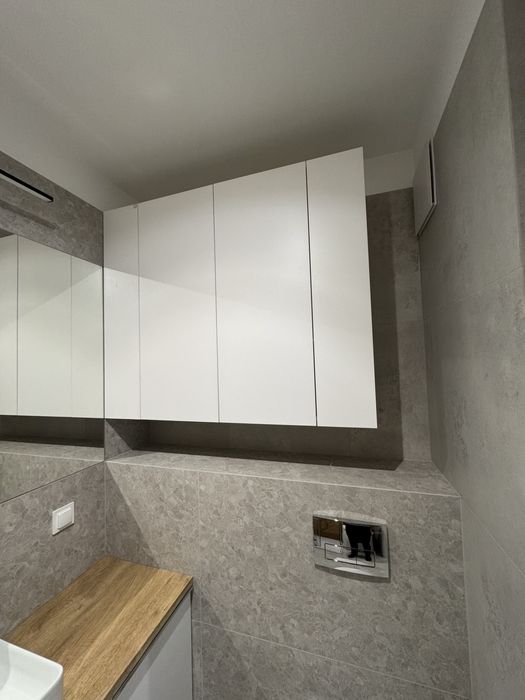 Jasne i przestronne 2 pokoje z dużym balkonem