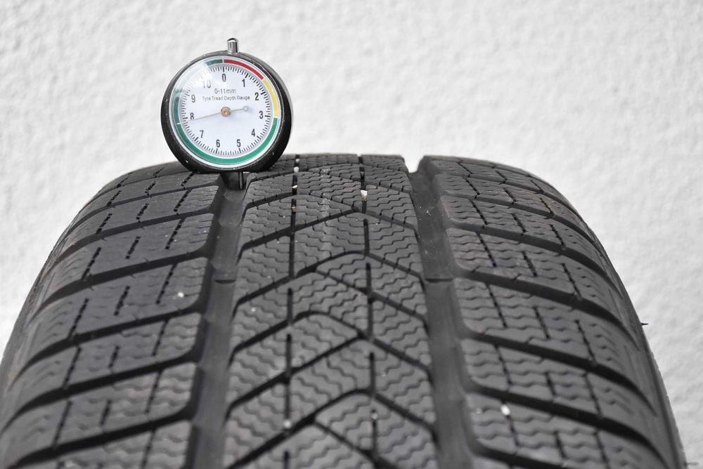 4x PIRELLI Winter Sottozero 3 FR AO rozmiar: 225/60R17 99H 8mm dot2023