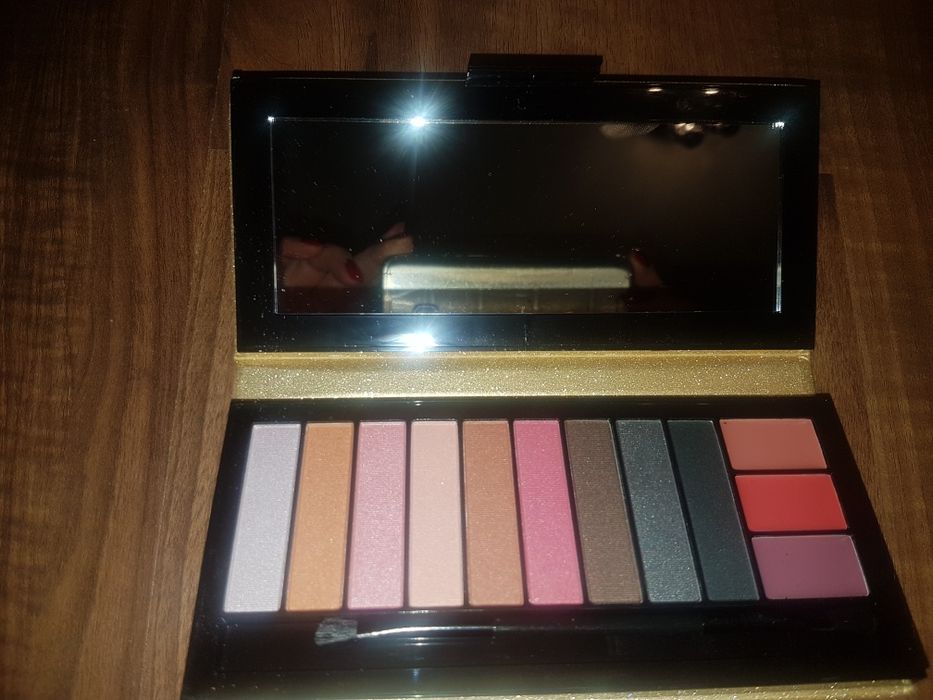 Paleta cieni Douglas