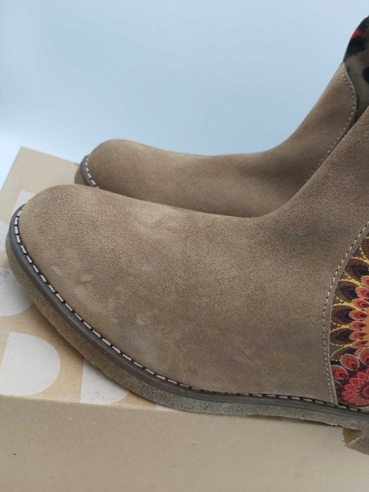 Nowe botki DESIGUAL pantrrka haft brązowe 37 c181