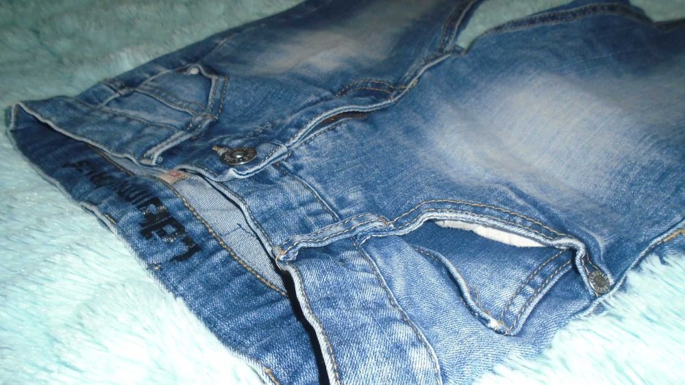 Spodnie dżinsowe unisex firmy Lab Industries r.140 stan BDB