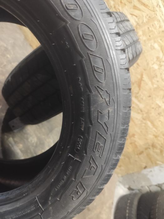 Шини Резина R16(305/65/16)C Goodyear