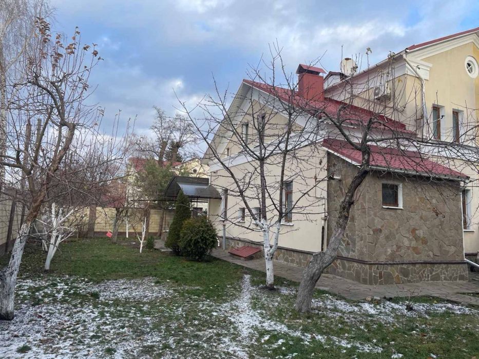 Продам затишний дім