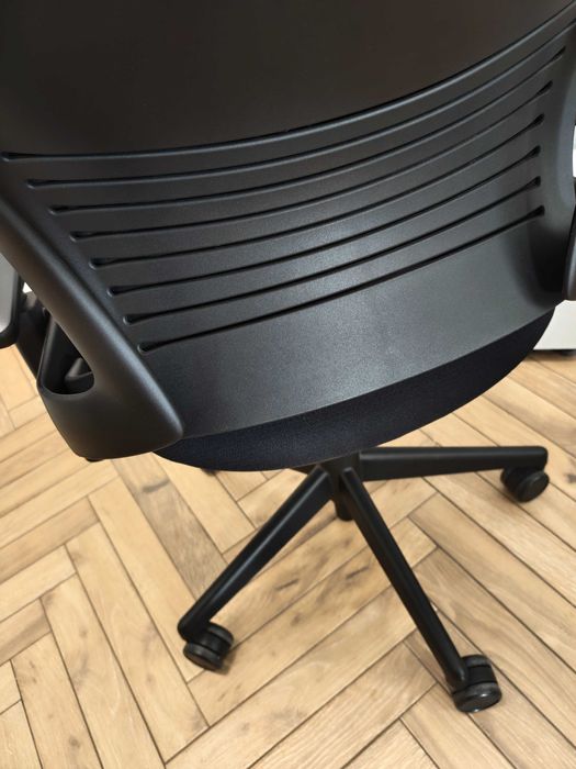 Steelcase Leap V2 nr 1 na świecie klasa PREMIUM