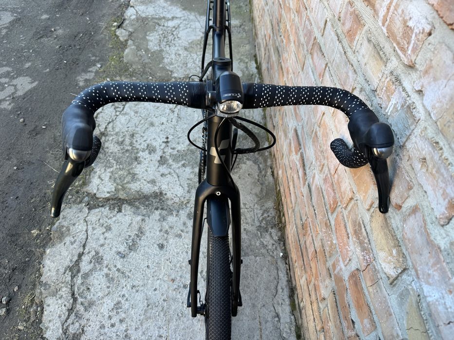 Велосипед гравійник Cube nuroad pro рама М!!!