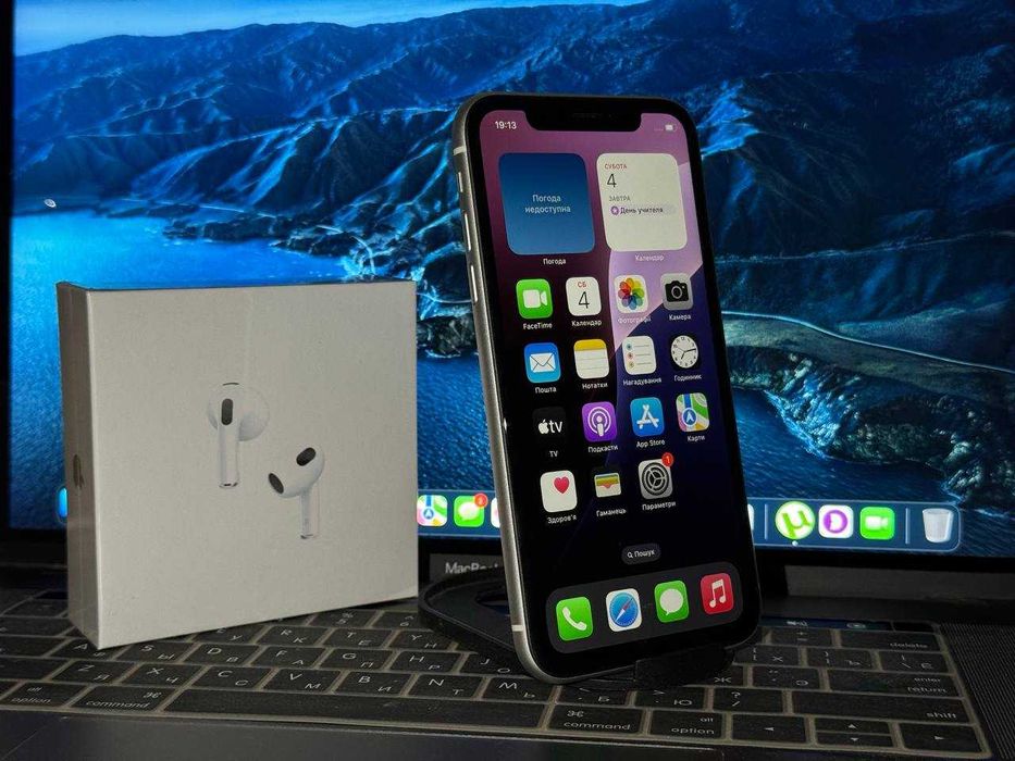 iPhone XR White Neverlock. Ідеальний стан. Комплект. На подарунок