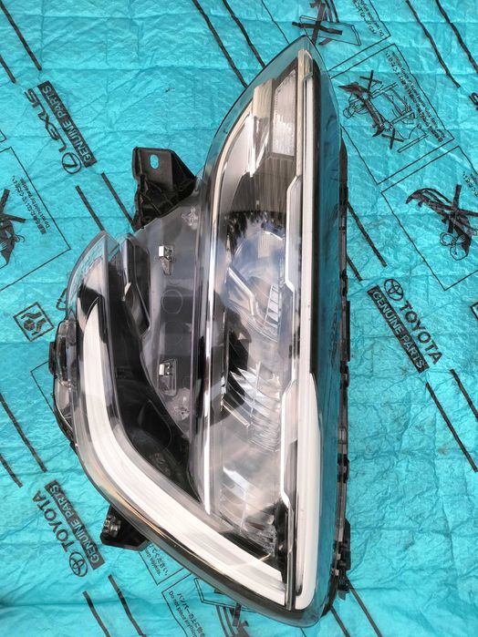 Renault Megane 4 IV lift lampa lewa LED Pure Vision