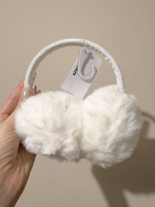 Białe nauszniki zimowe Sinsay