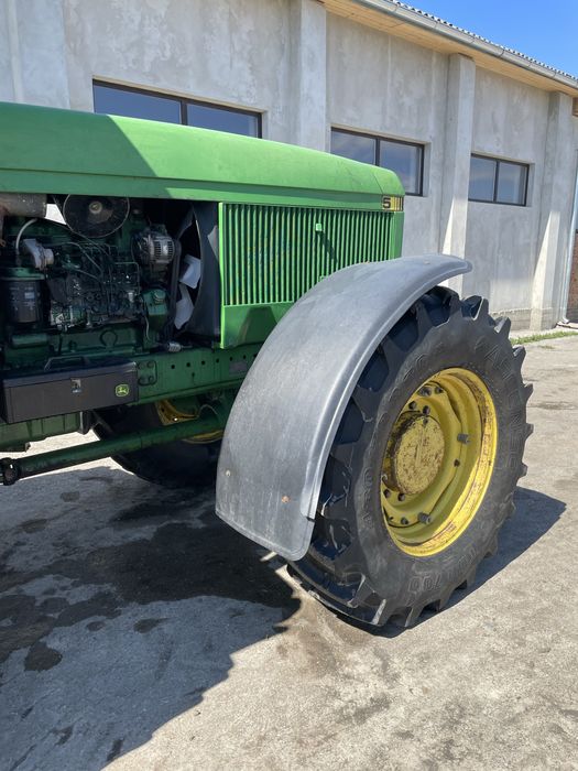 Трактор John Deere 4955
