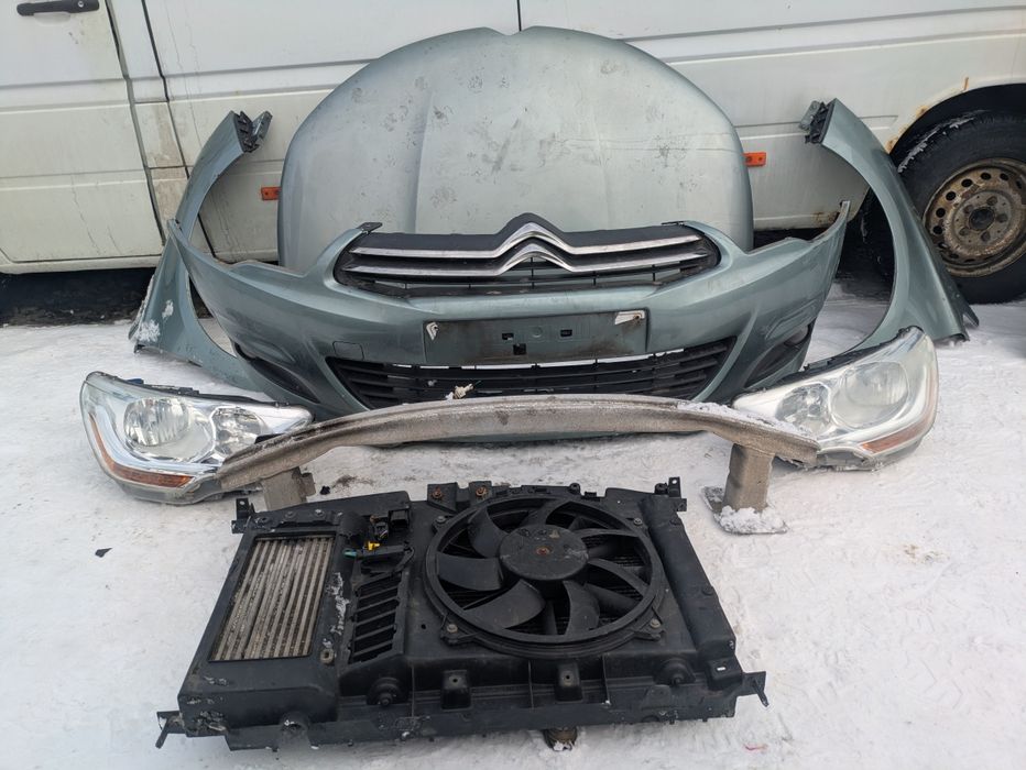 Комплектний перед капот бампер фари крила  комплект citroën c4 b7