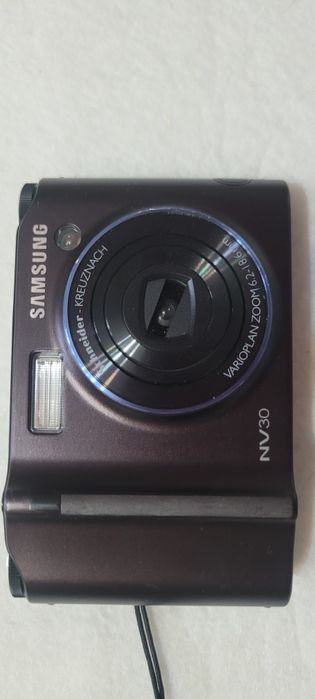 цифровая камера Samsung NV30,