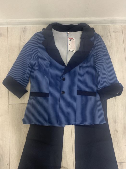 Костюм з брюками 46-48