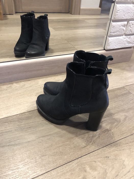 Czarne botki Lasocki