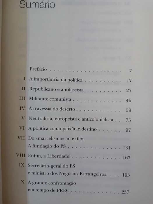 Um Político Assume- se Mário Soares