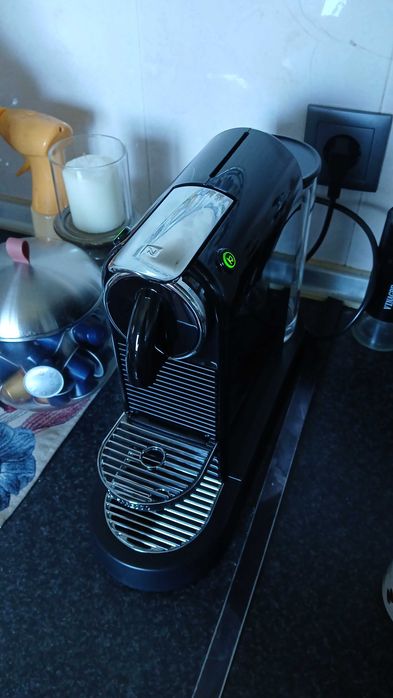 Nespresso CitiZ Limousine Black